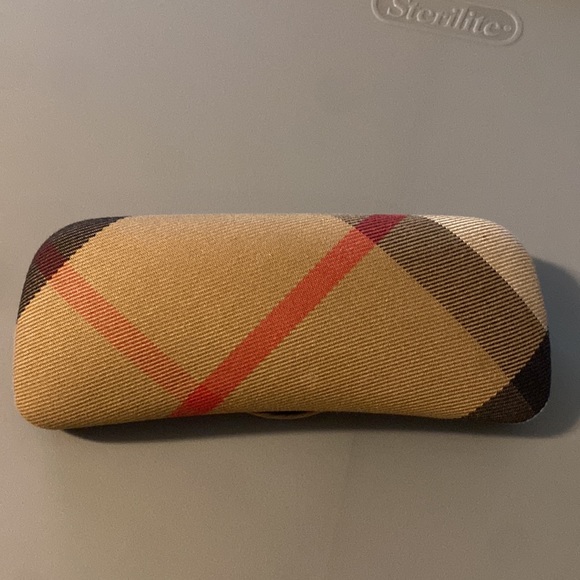 Burberry Glasses Case - Picture 2 of 7